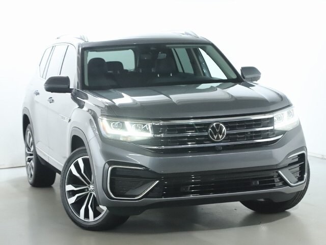 2023 Volkswagen Atlas SEL Premium R-Line photo 2