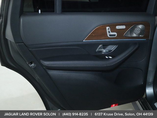 2025 Mercedes-Benz GLS Base - Photo 35