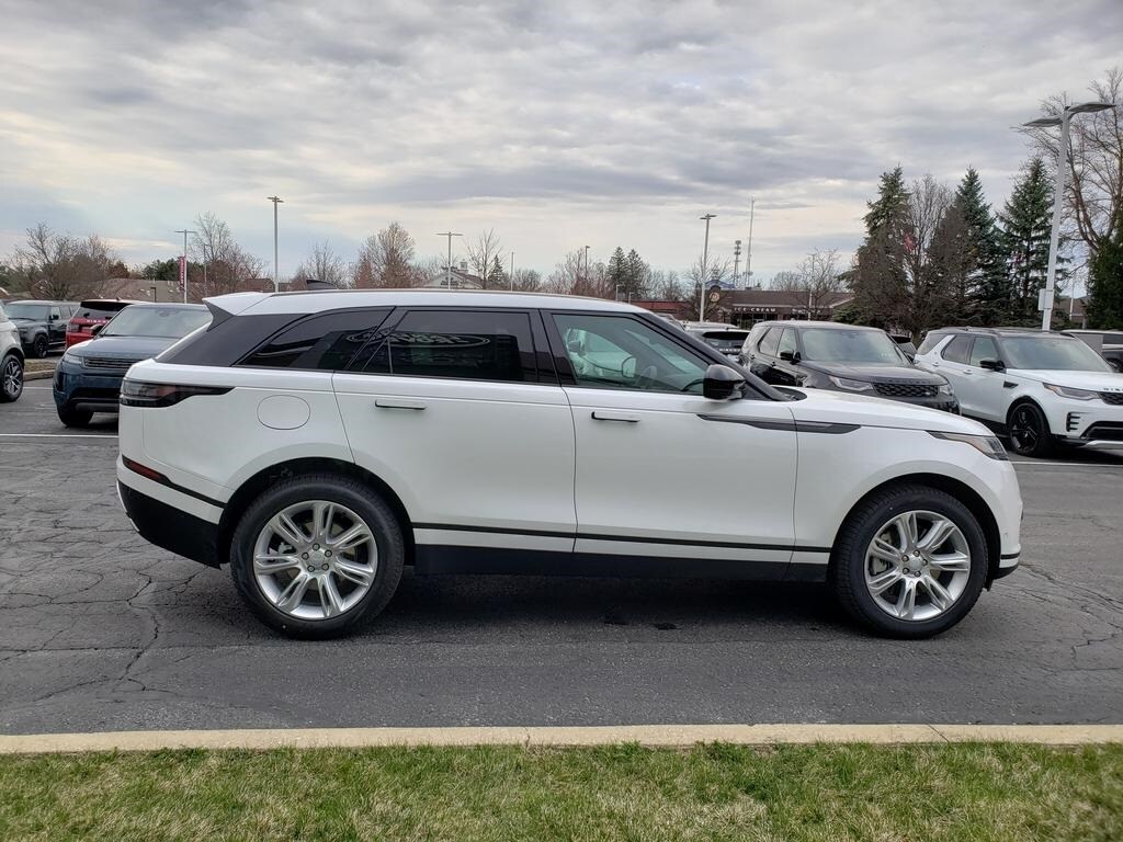 2026 Land Rover Range Rover Velar S photo 4