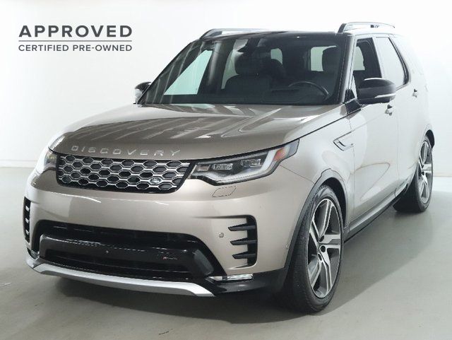 2023 Land Rover Discovery Metropolitan Edition's photo
