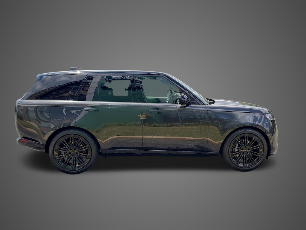 New 2026 Land Rover Range Rover SE SUV