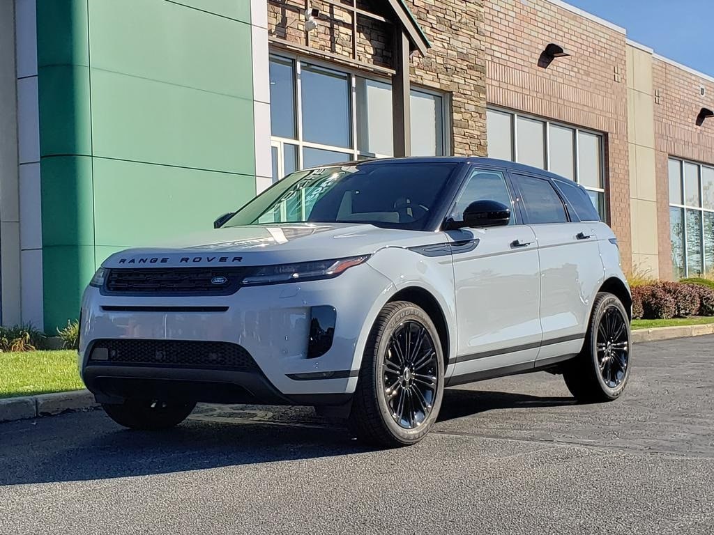 2026 Land Rover Range Rover Evoque S's photo