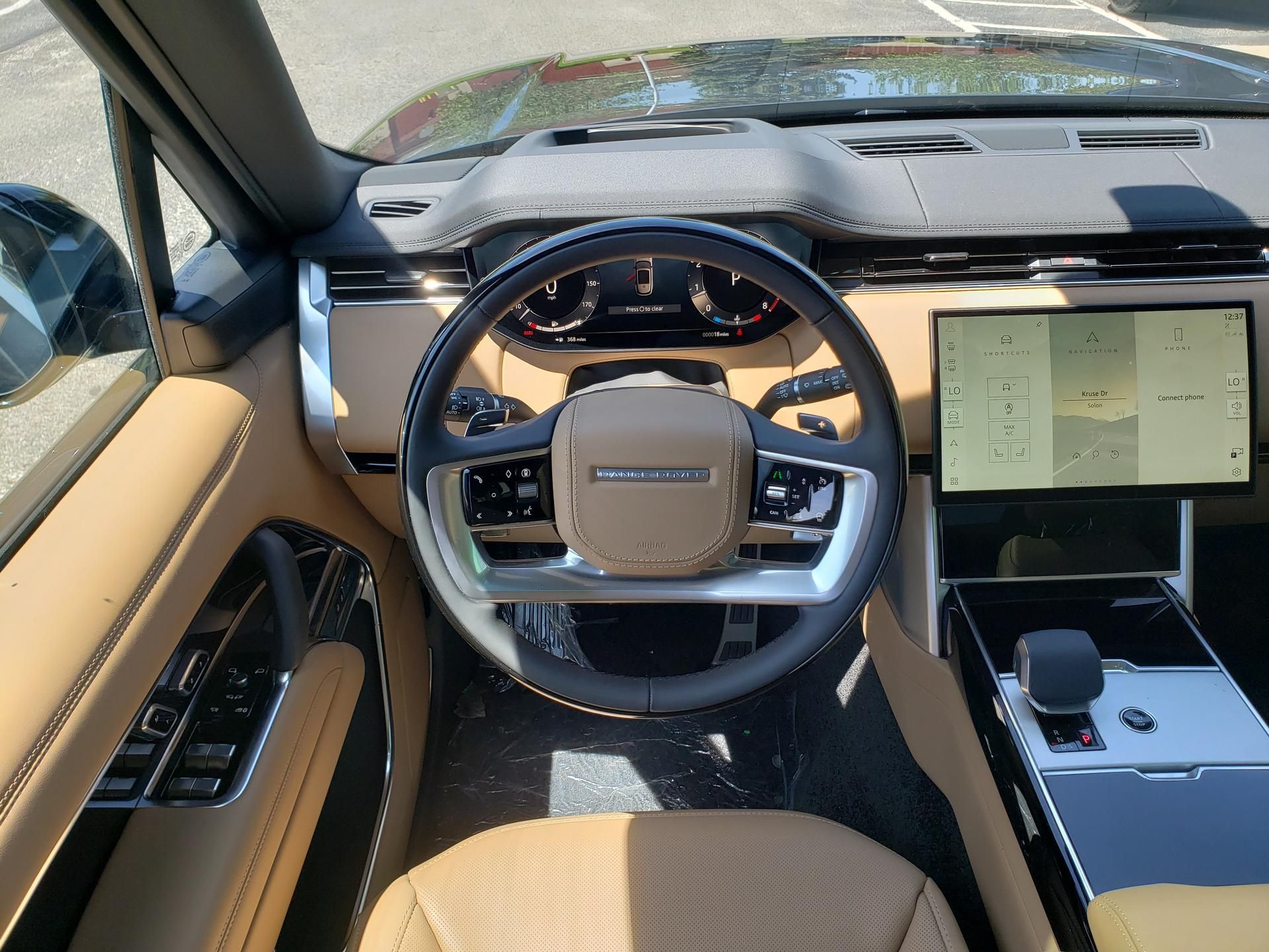 2026 Land Rover Range Rover SE - Photo 14