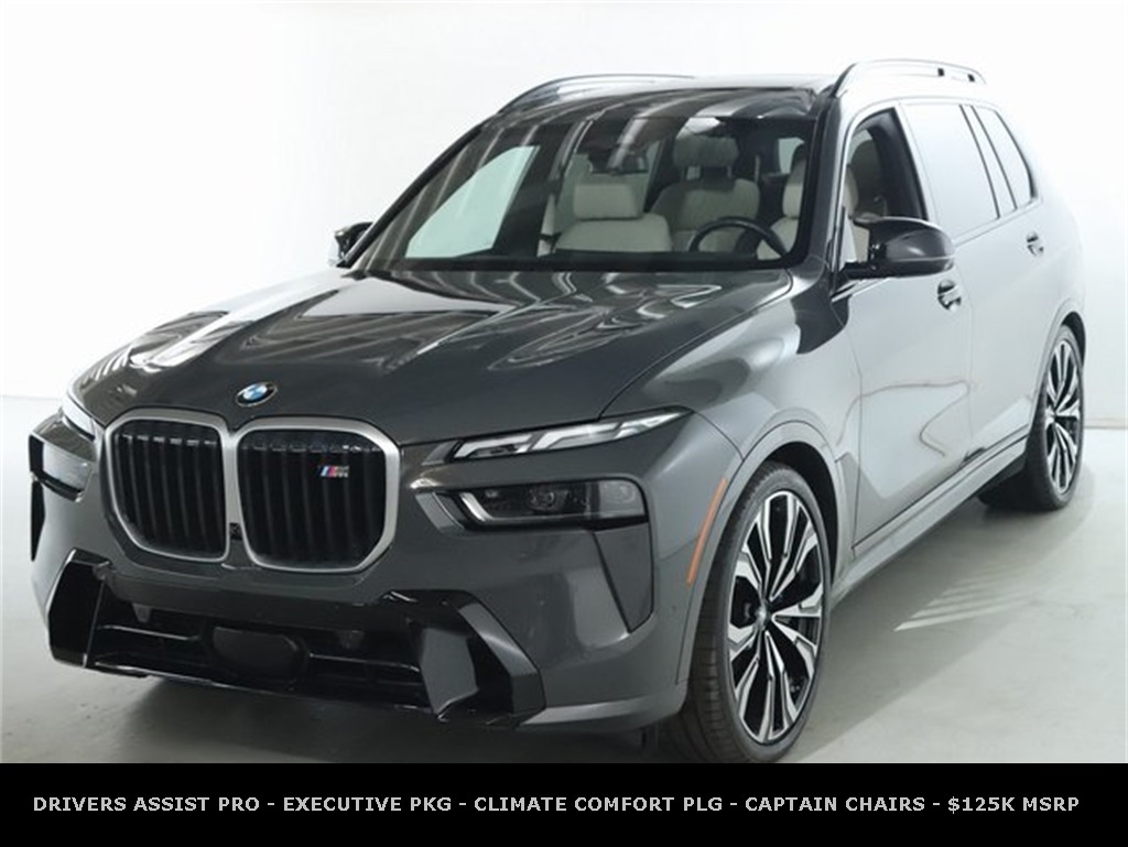 2025 BMW X7 M60i's photo
