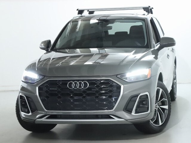 2023 Audi Q5 45 S line Premium Plus photo 3