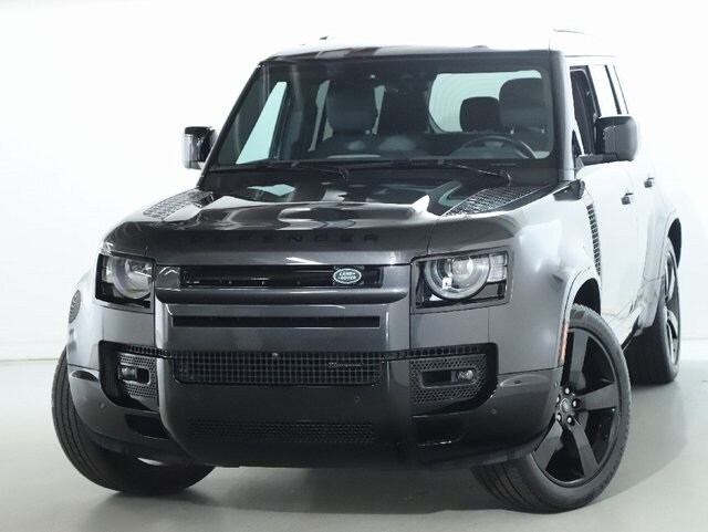 2023 Land Rover Defender 110 X-Dynamic SE photo 3