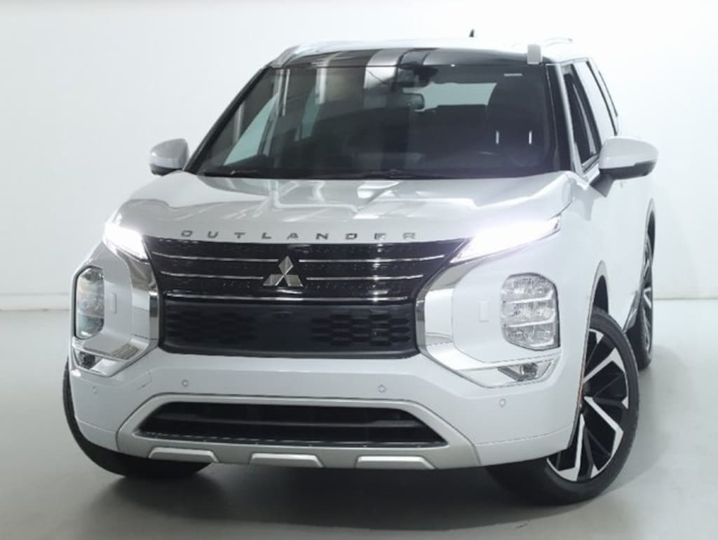 Used 2023 Mitsubishi Outlander SEL SUV