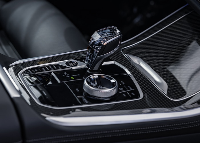 2021 Land Rover Defender vs BMW X5 Land Rover Solon OH