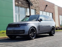 2025 Land Rover Range Rover SE SUV
