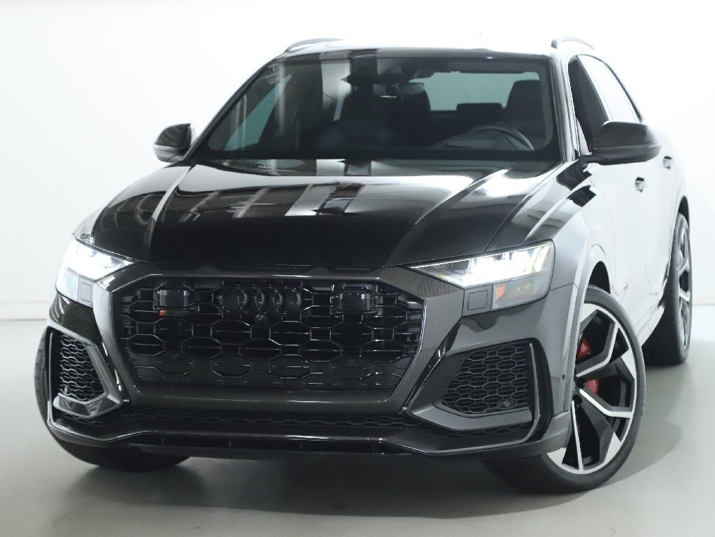 2022 Audi RS Q8 photo 3