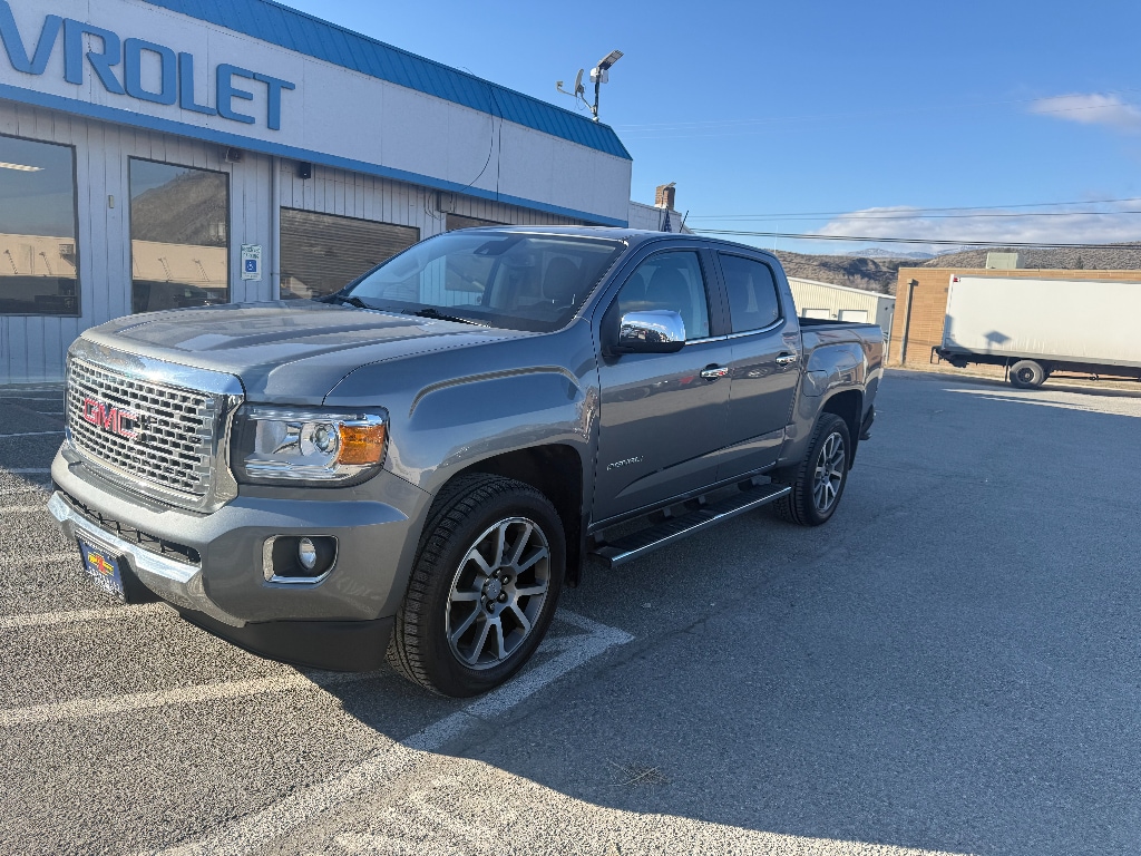 2020 GMC Canyon Denali 4WD Crew Cab Short Box's photo