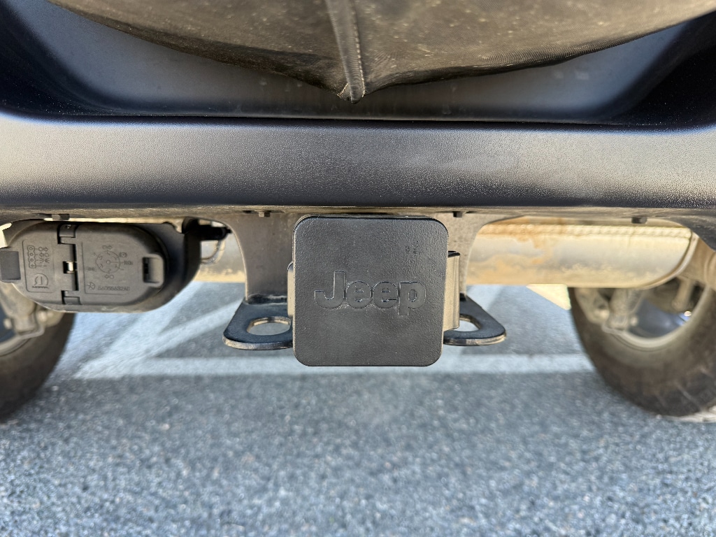 2025 Jeep Wrangler 4-Door Sahara - Photo 8