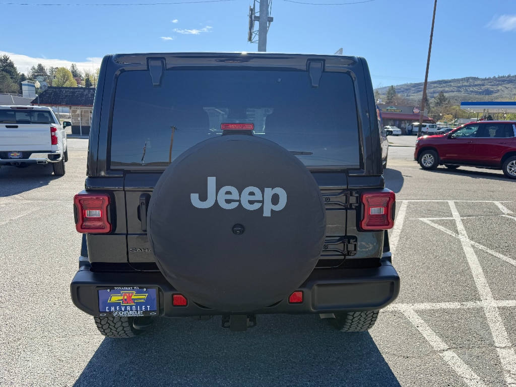 Used 2025 Jeep Wrangler Sahara