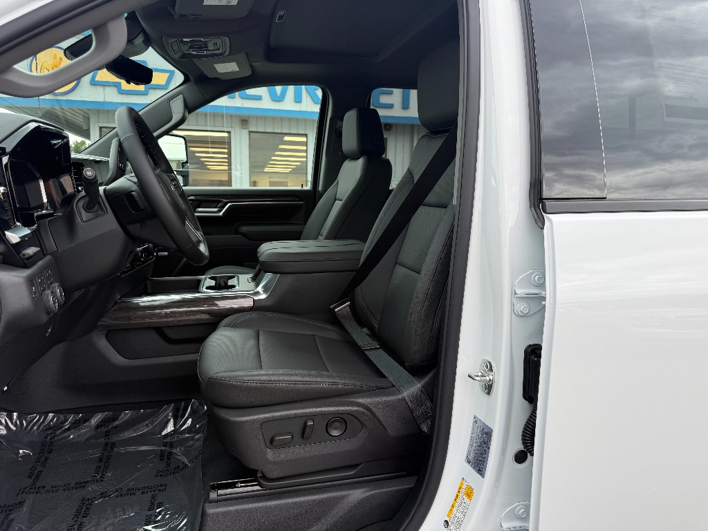 2026 Chevrolet Silverado 3500 HD LTZ - Photo 13