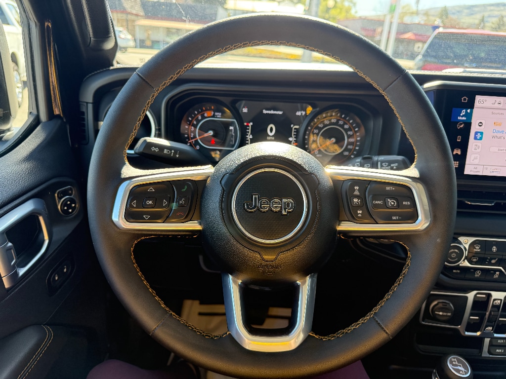 2025 Jeep Wrangler 4-Door Sahara - Photo 22