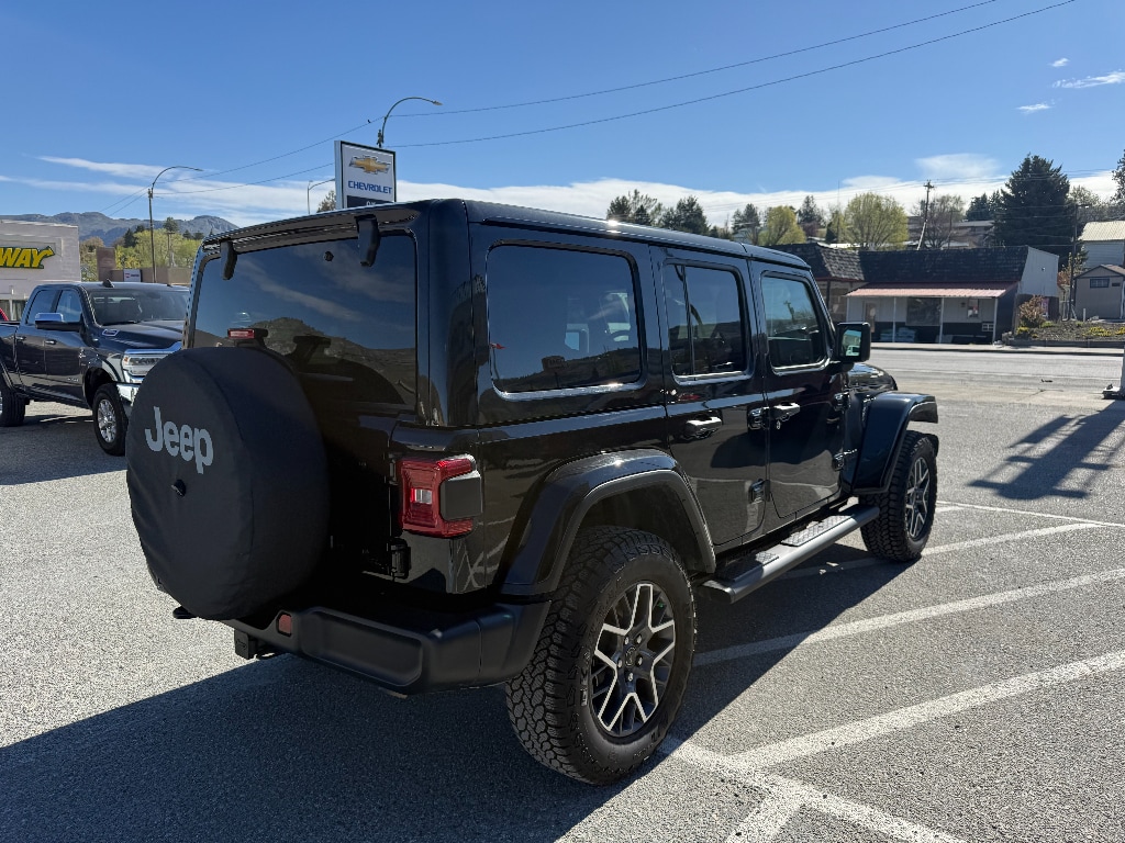 Used 2025 Jeep Wrangler Sahara