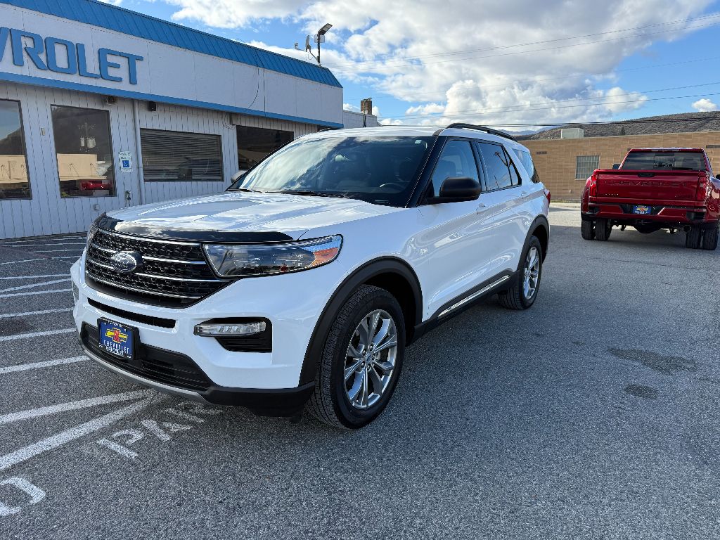 2023 Ford Explorer XLT's photo