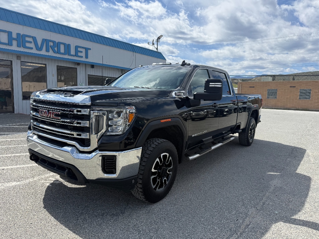2020 GMC Sierra SLE 4WD Crew Cab Standard Box SRW's photo