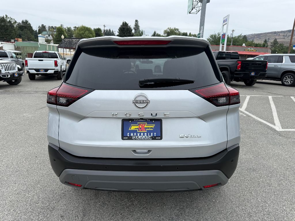 2022 Nissan Rogue SV photo 3