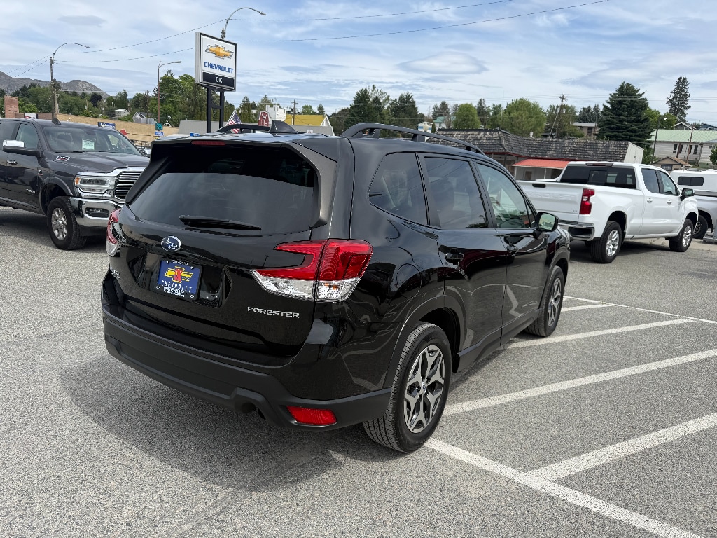 Used 2022 Subaru Forester Premium