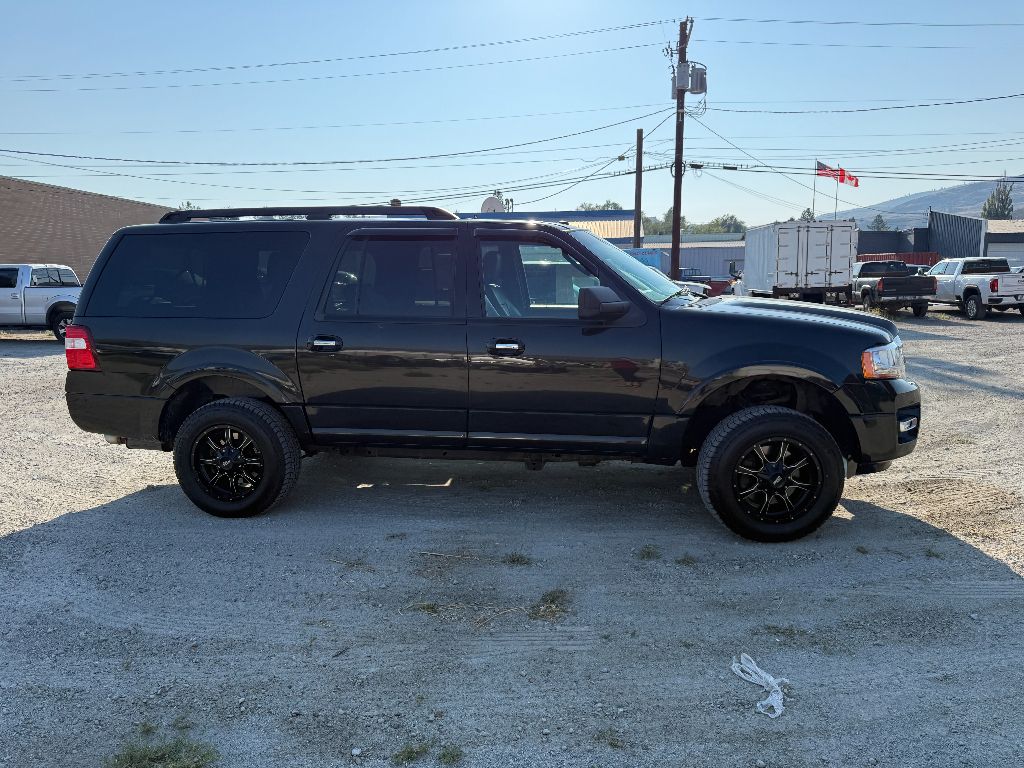 2015 Ford Expedition EL XLT photo 2