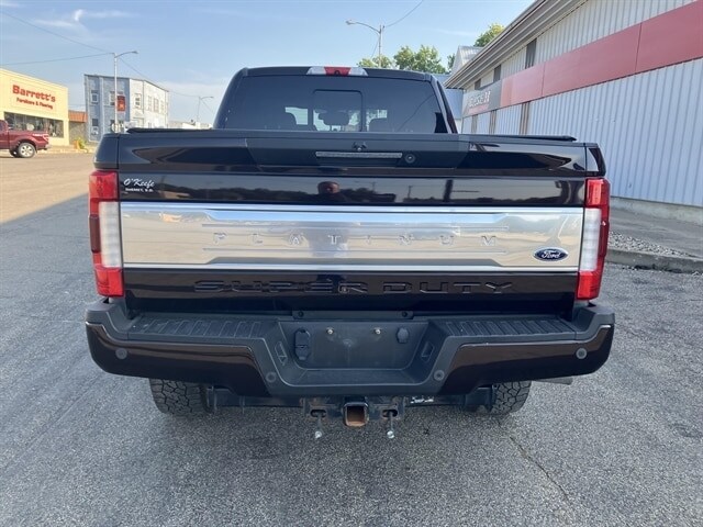 2019 Ford F-350 Platinum photo 4