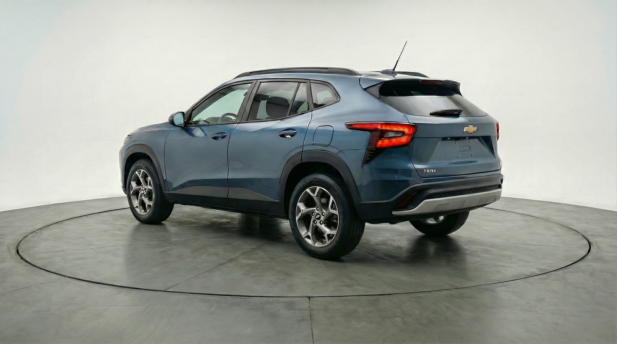 Thumbnail: 2025 Chevrolet Trax - 5