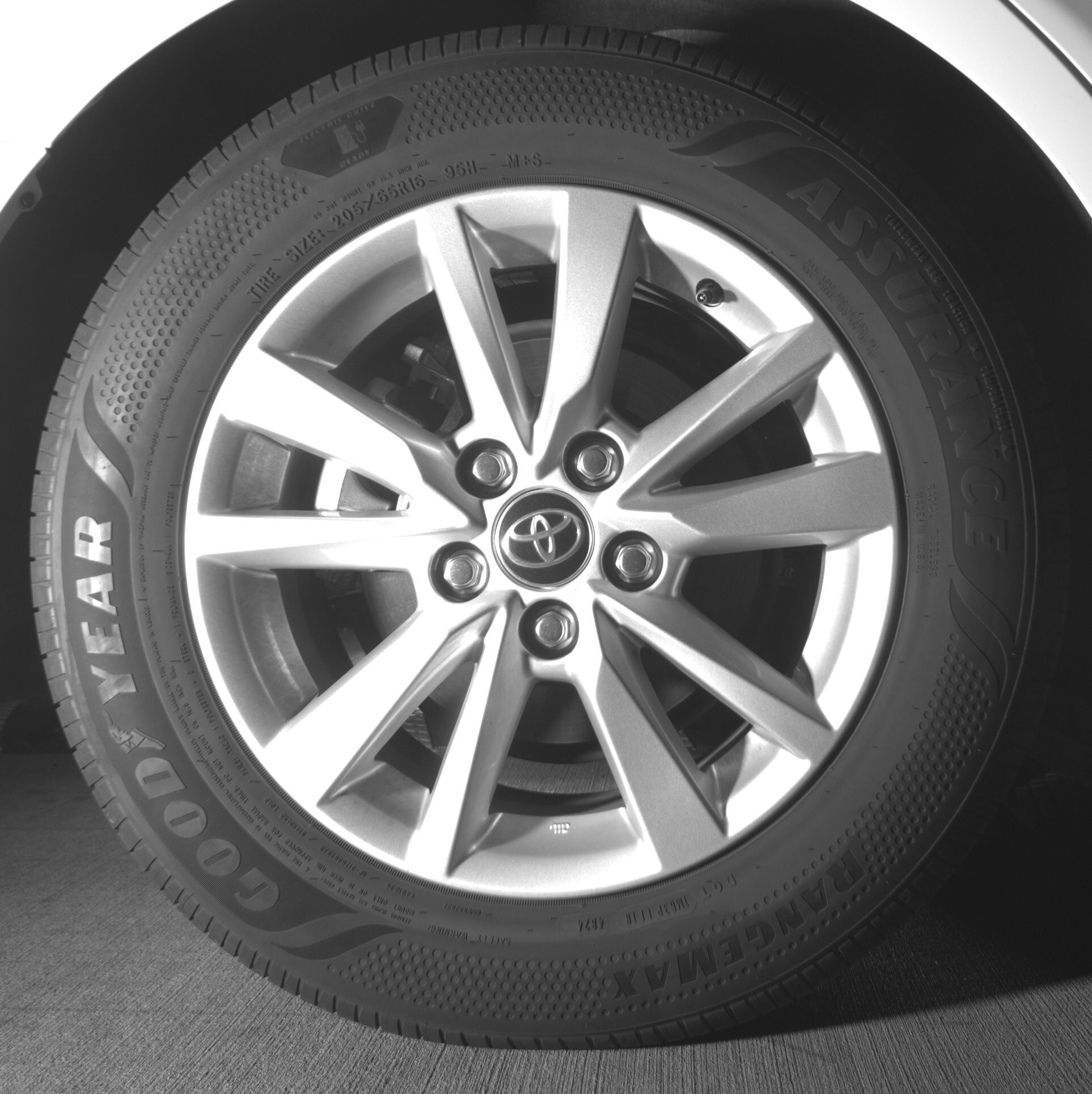 Thumbnail: 2025 Toyota Camry - 12