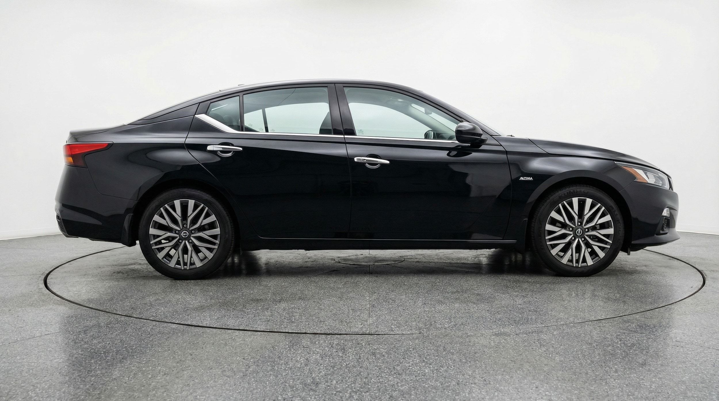 Thumbnail: 2025 Nissan Altima - 8