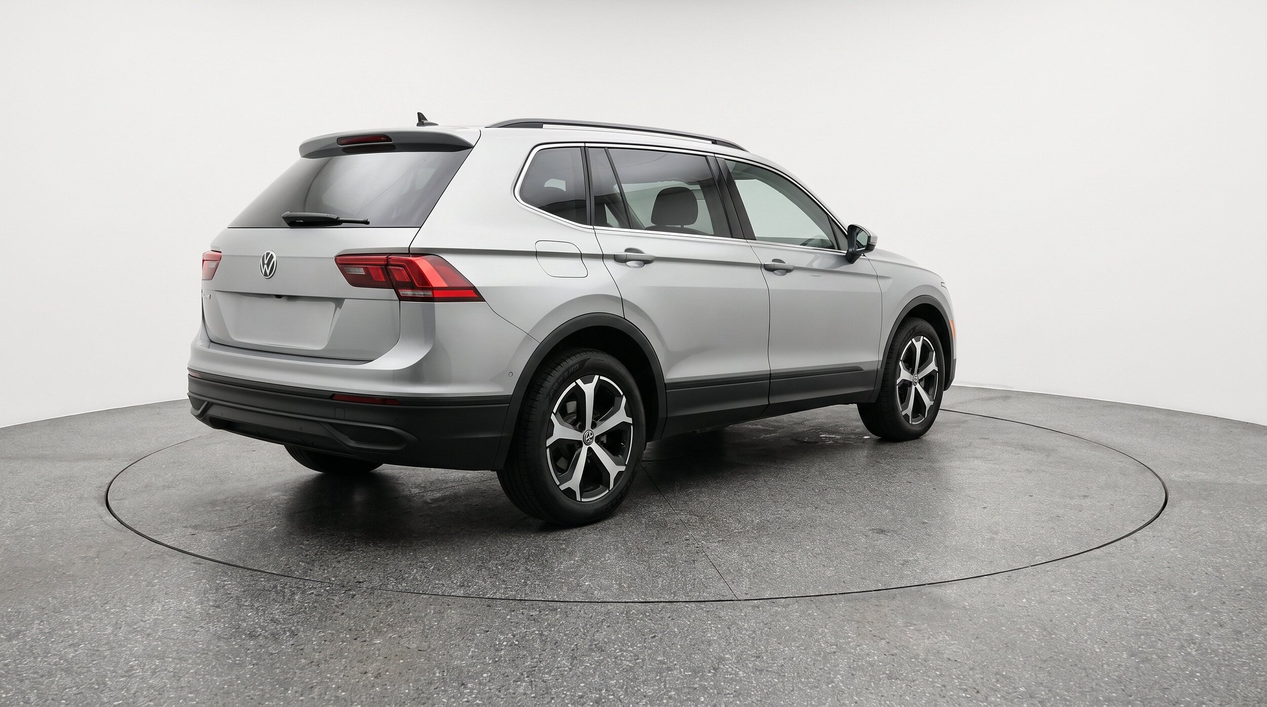 Thumbnail: 2026 Volkswagen Tiguan - 9