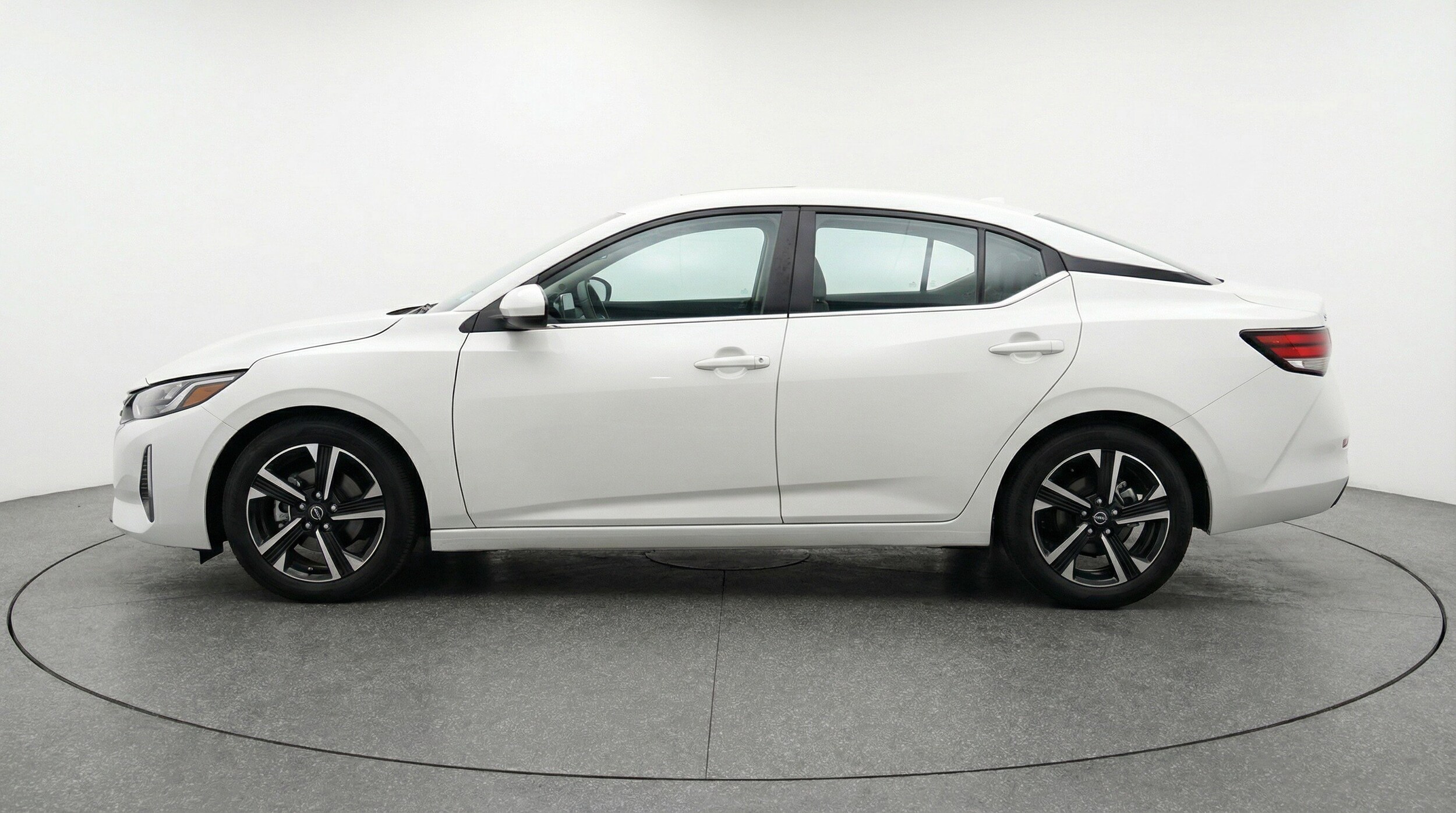 Thumbnail: 2025 Nissan Sentra - 5