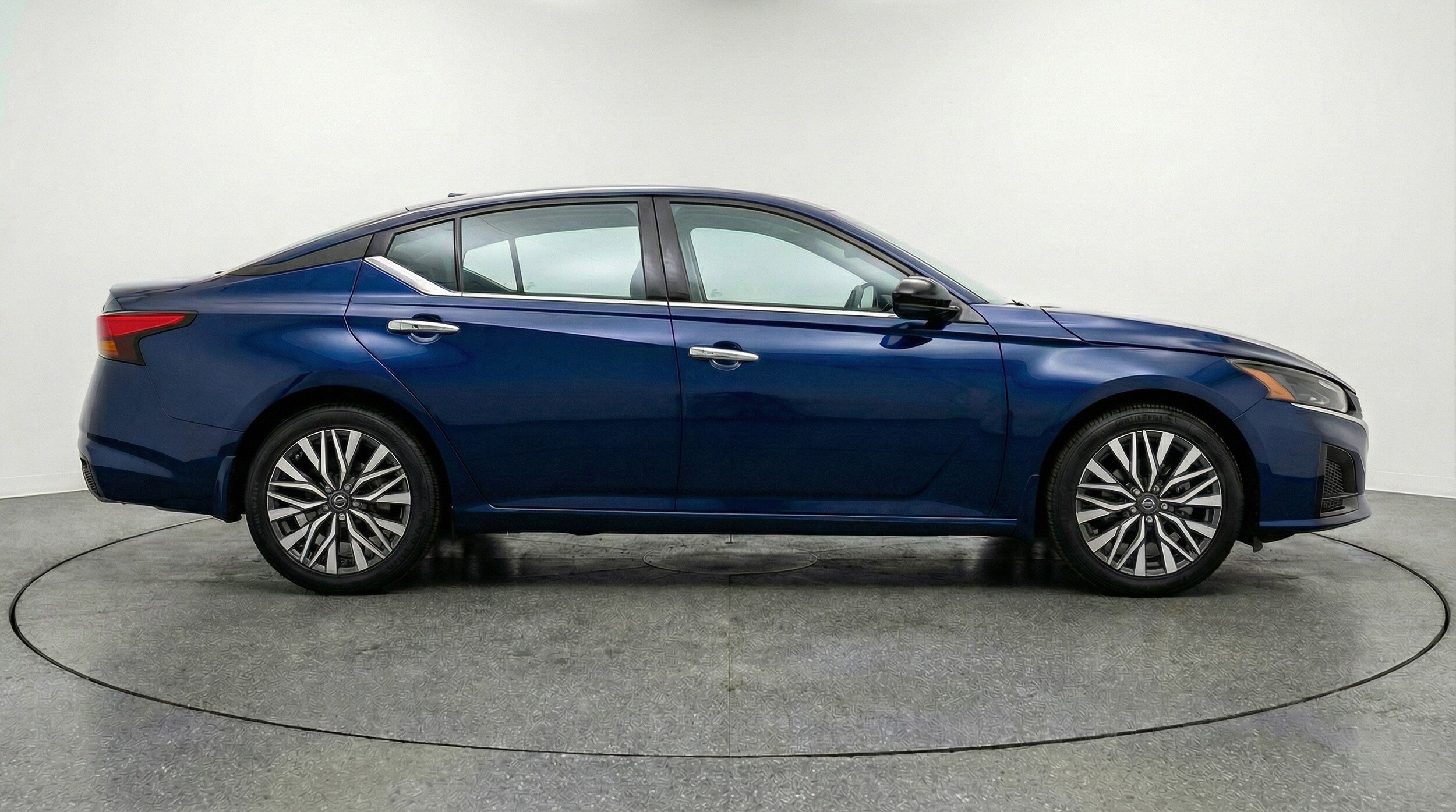 Thumbnail: 2025 Nissan Altima - 11