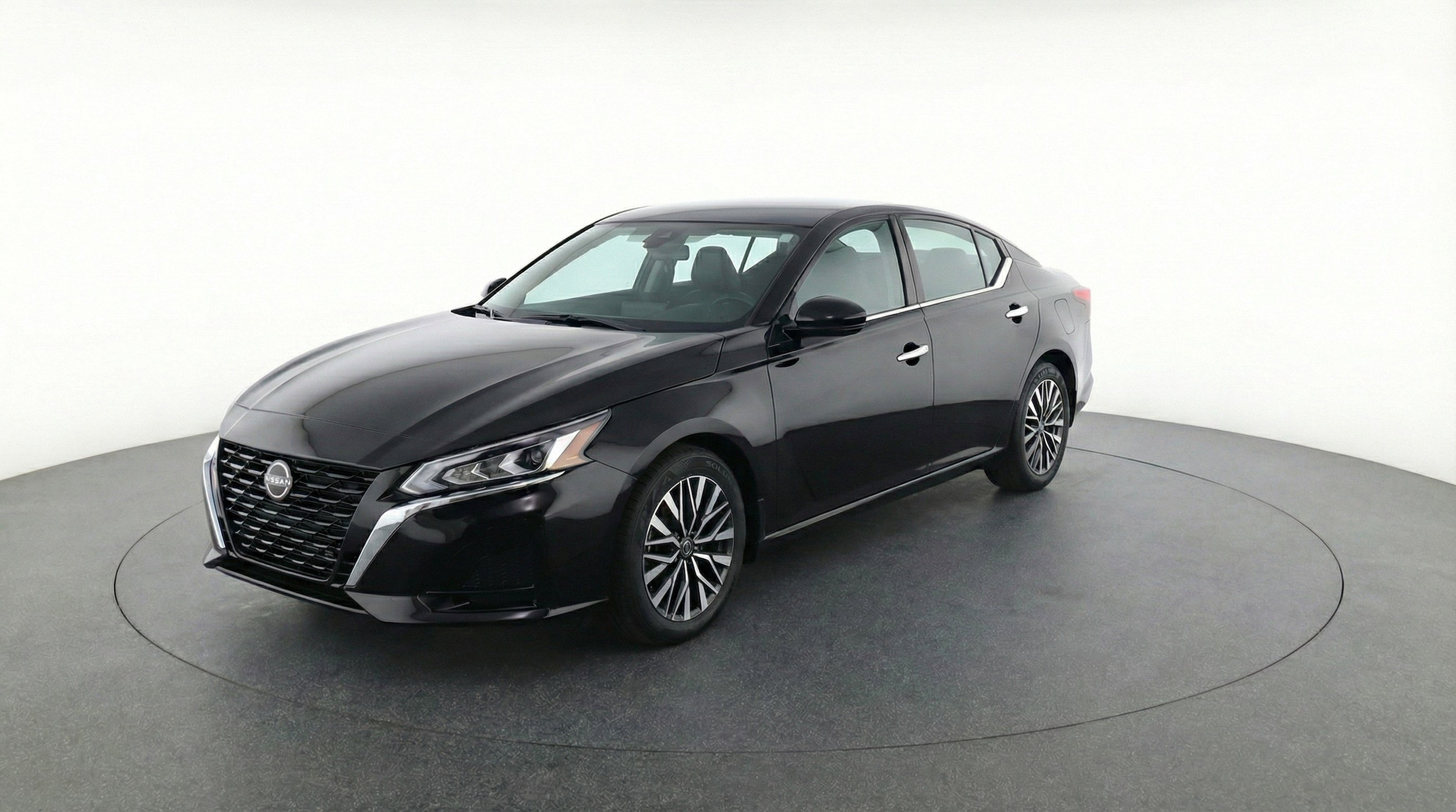 Thumbnail: 2025 Nissan Altima - 3