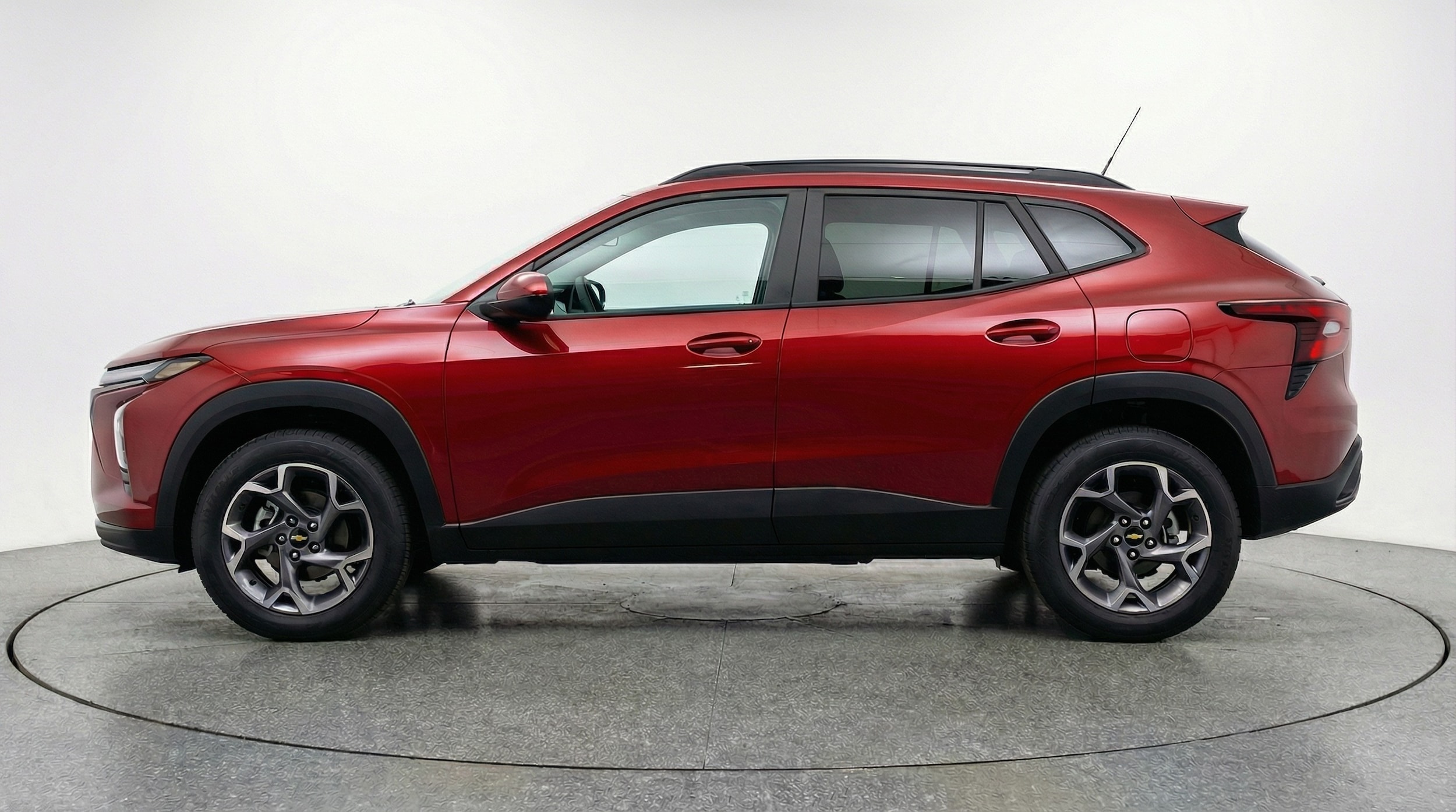 Thumbnail: 2025 Chevrolet Trax - 4