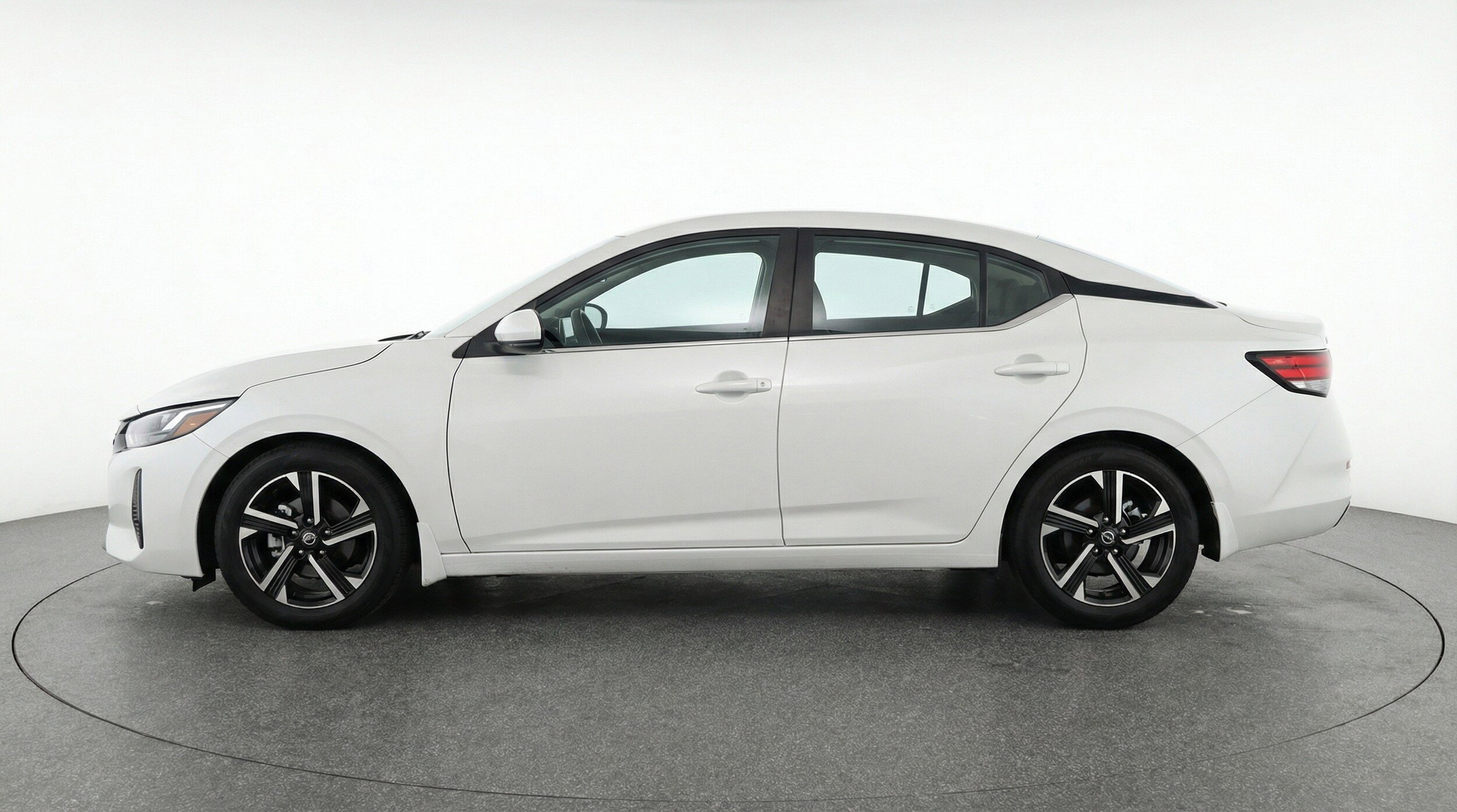 Thumbnail: 2025 Nissan Sentra - 5