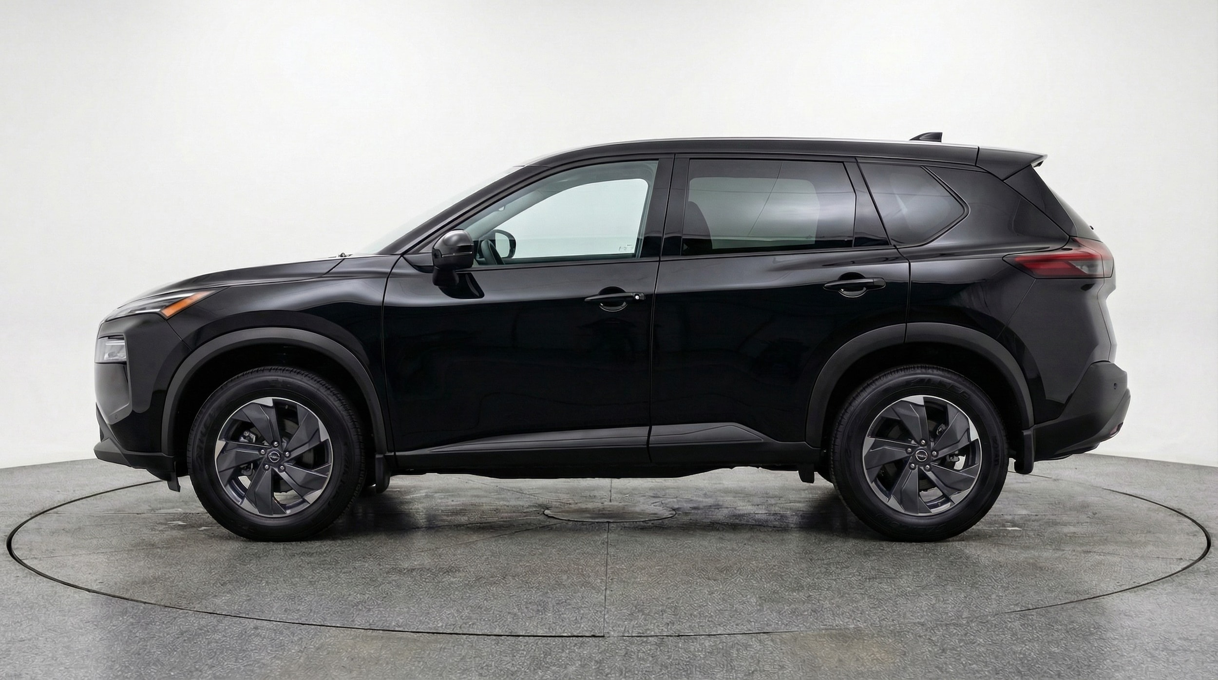 Thumbnail: 2025 Nissan Rogue - 4