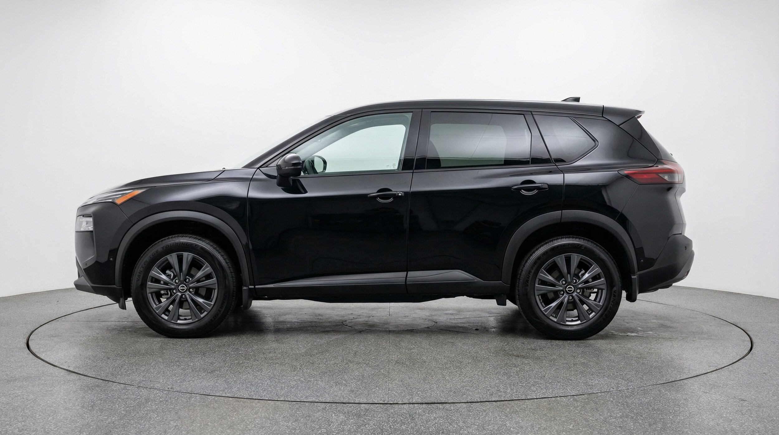 Thumbnail: 2025 Nissan Rogue - 4