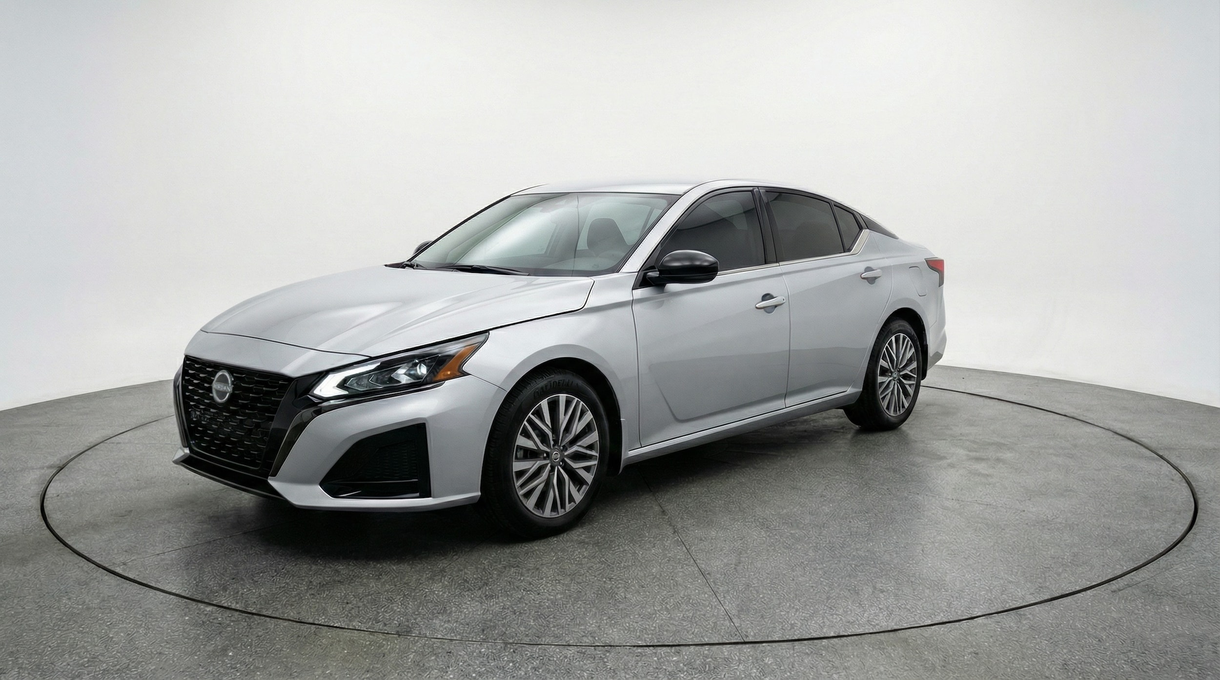 Thumbnail: 2025 Nissan Altima - 3