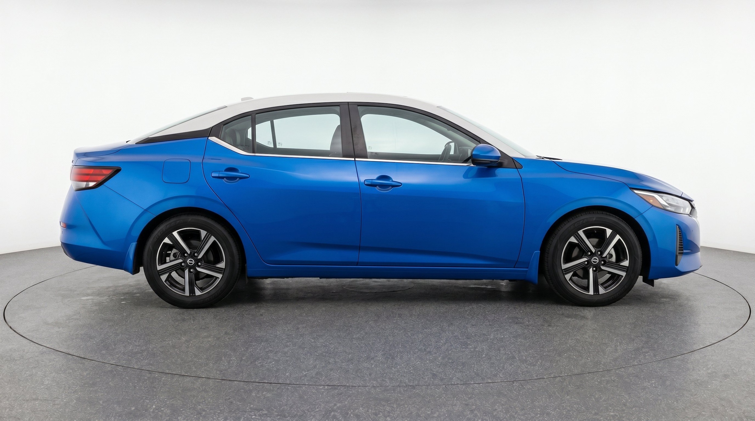 Thumbnail: 2025 Nissan Sentra - 11