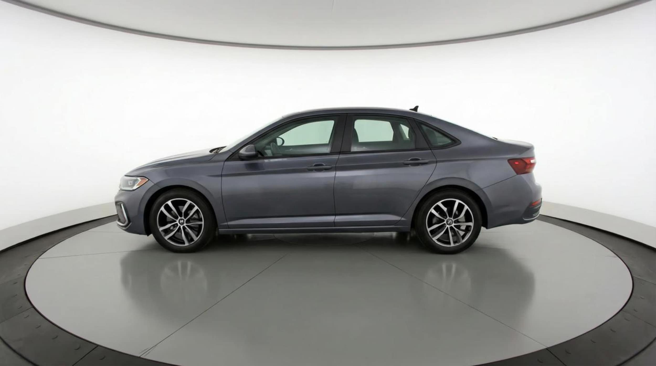 Thumbnail: 2025 Volkswagen Jetta - 4