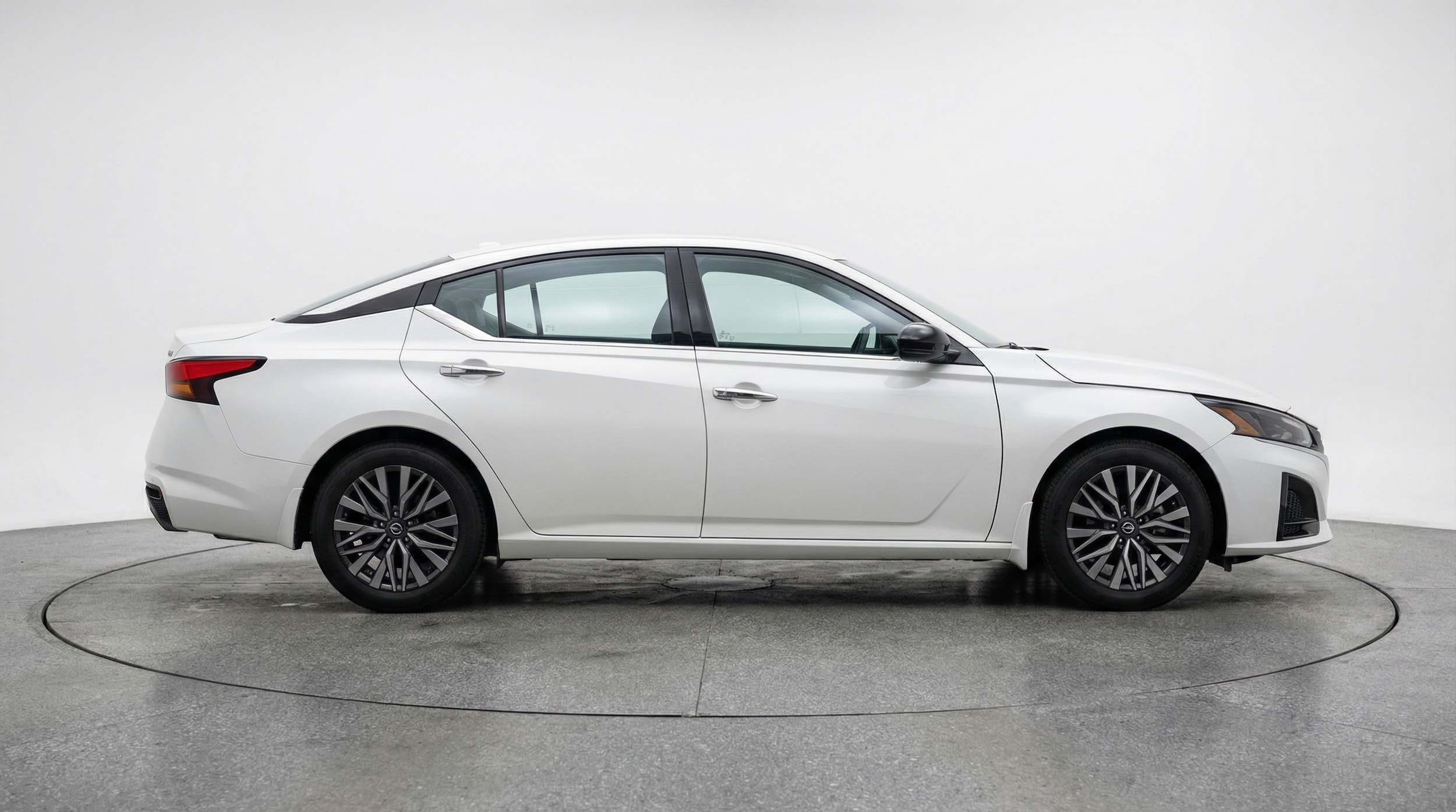 Thumbnail: 2025 Nissan Altima - 8