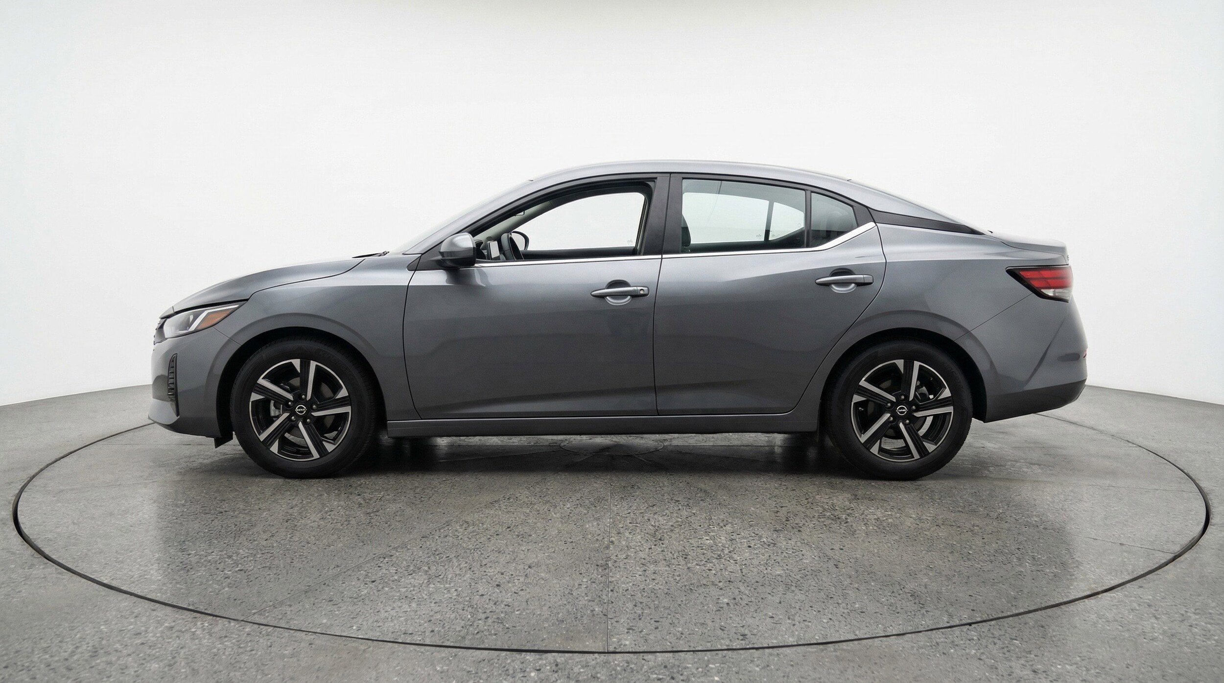 Thumbnail: 2025 Nissan Sentra - 5