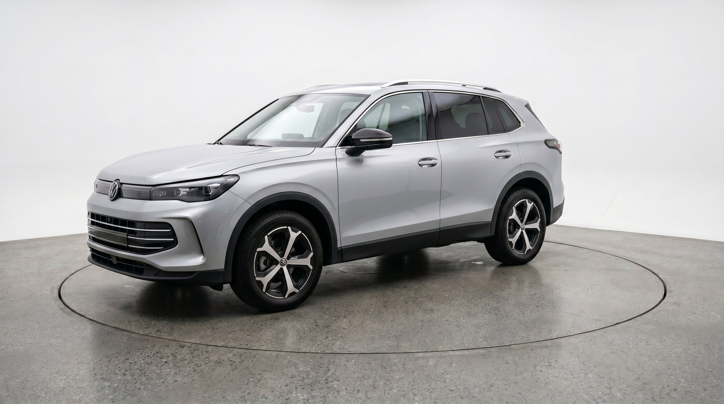 Thumbnail: 2026 Volkswagen Tiguan - 3