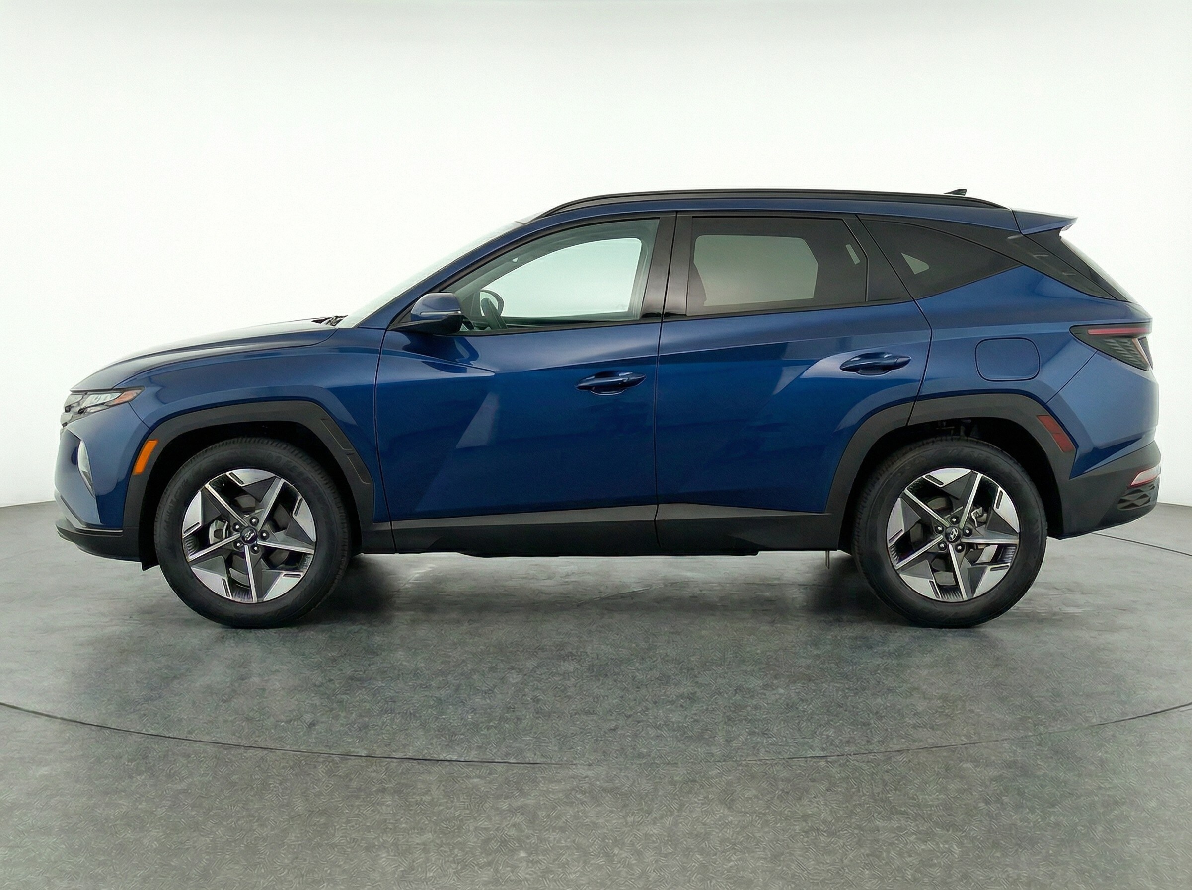 Thumbnail: 2025 Hyundai Tucson - 4