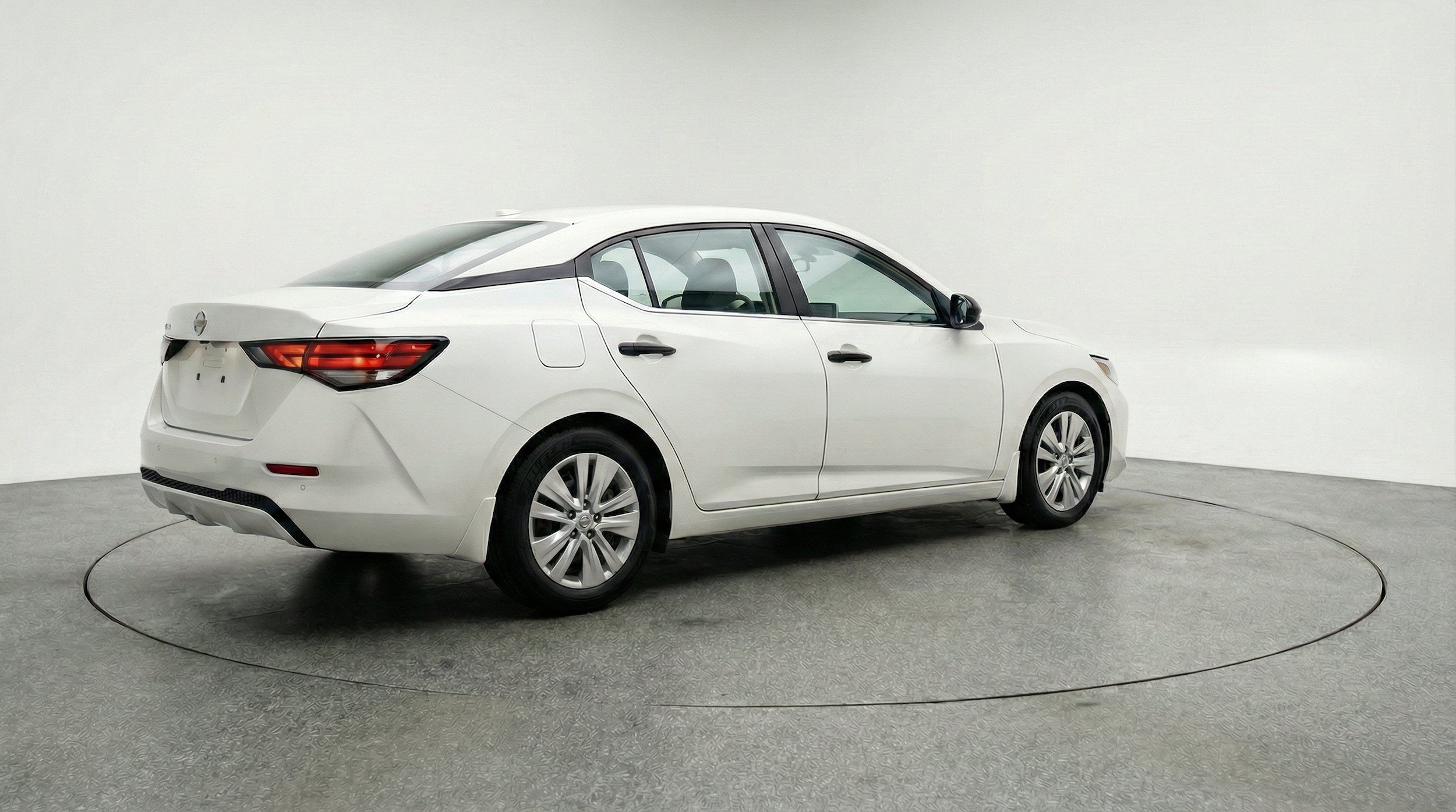 Thumbnail: 2025 Nissan Sentra - 9