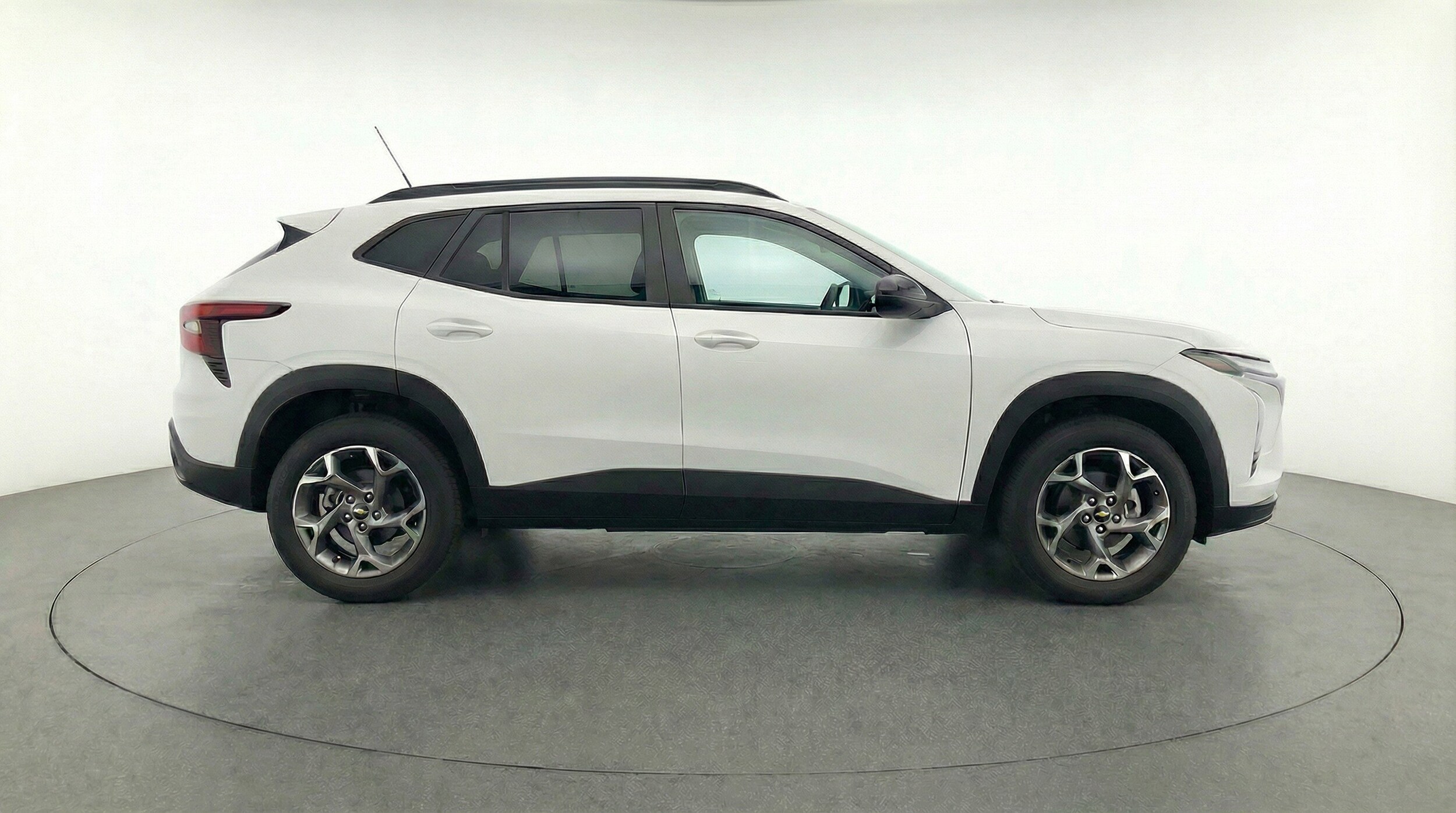 Thumbnail: 2025 Chevrolet Trax - 11