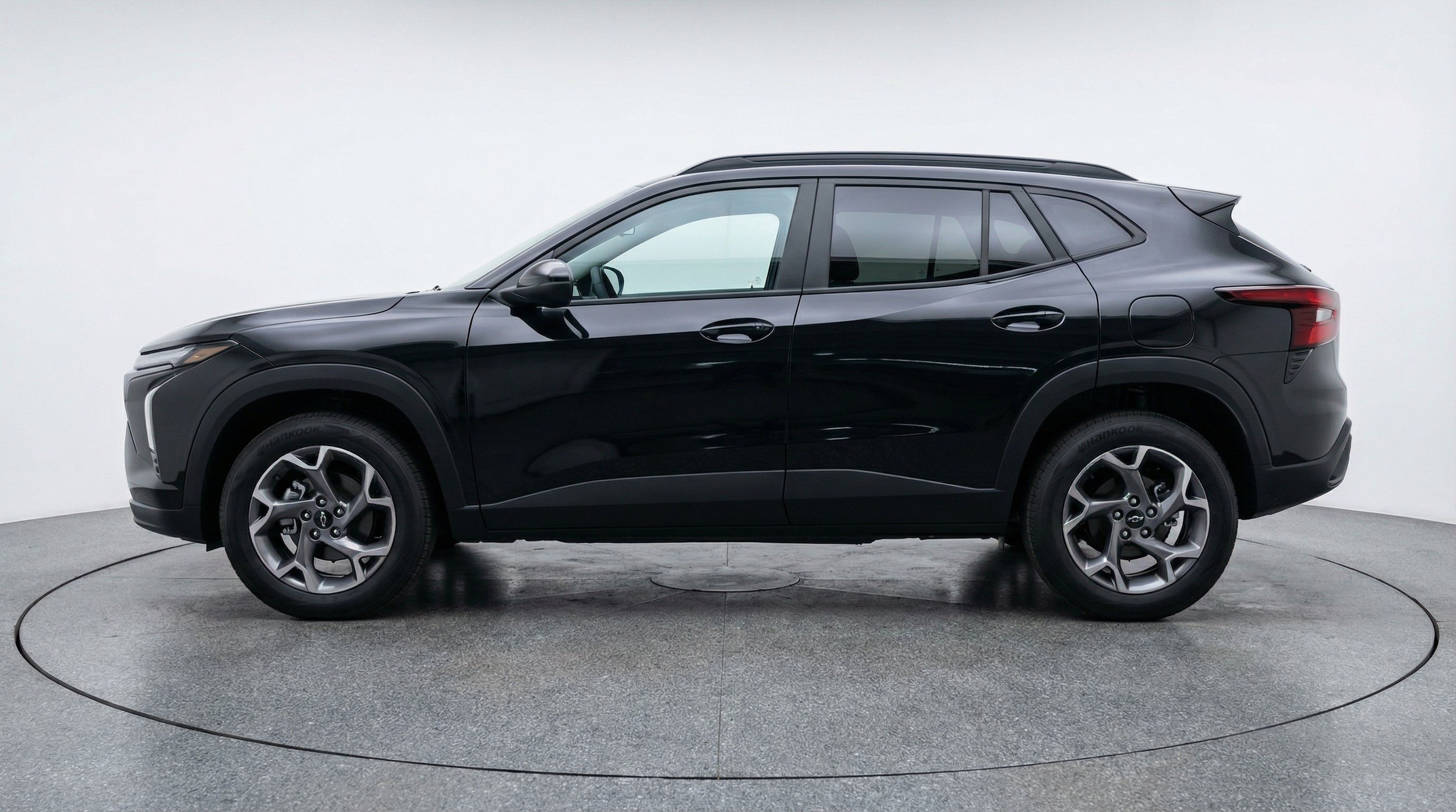 Thumbnail: 2025 Chevrolet Trax - 5
