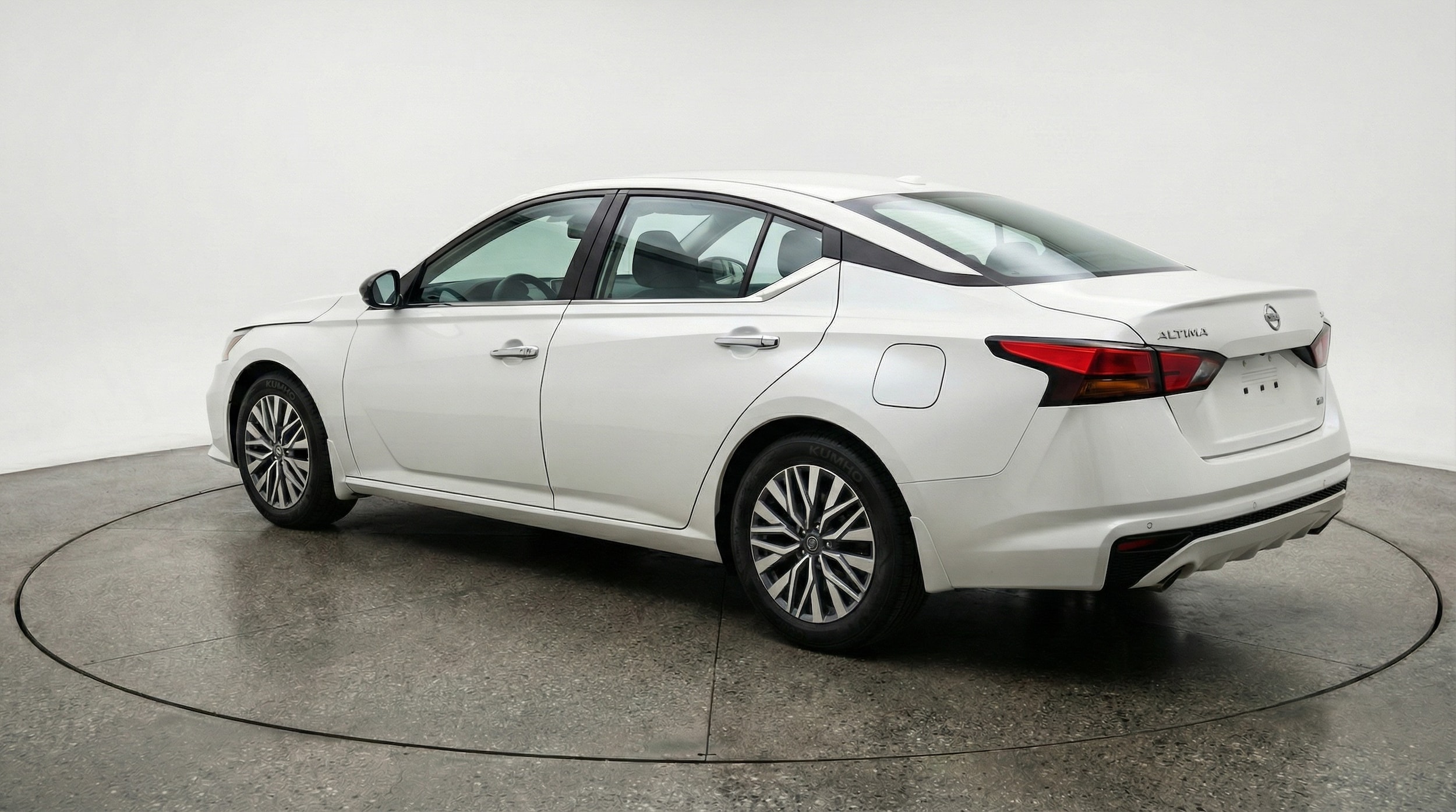 Thumbnail: 2025 Nissan Altima - 5