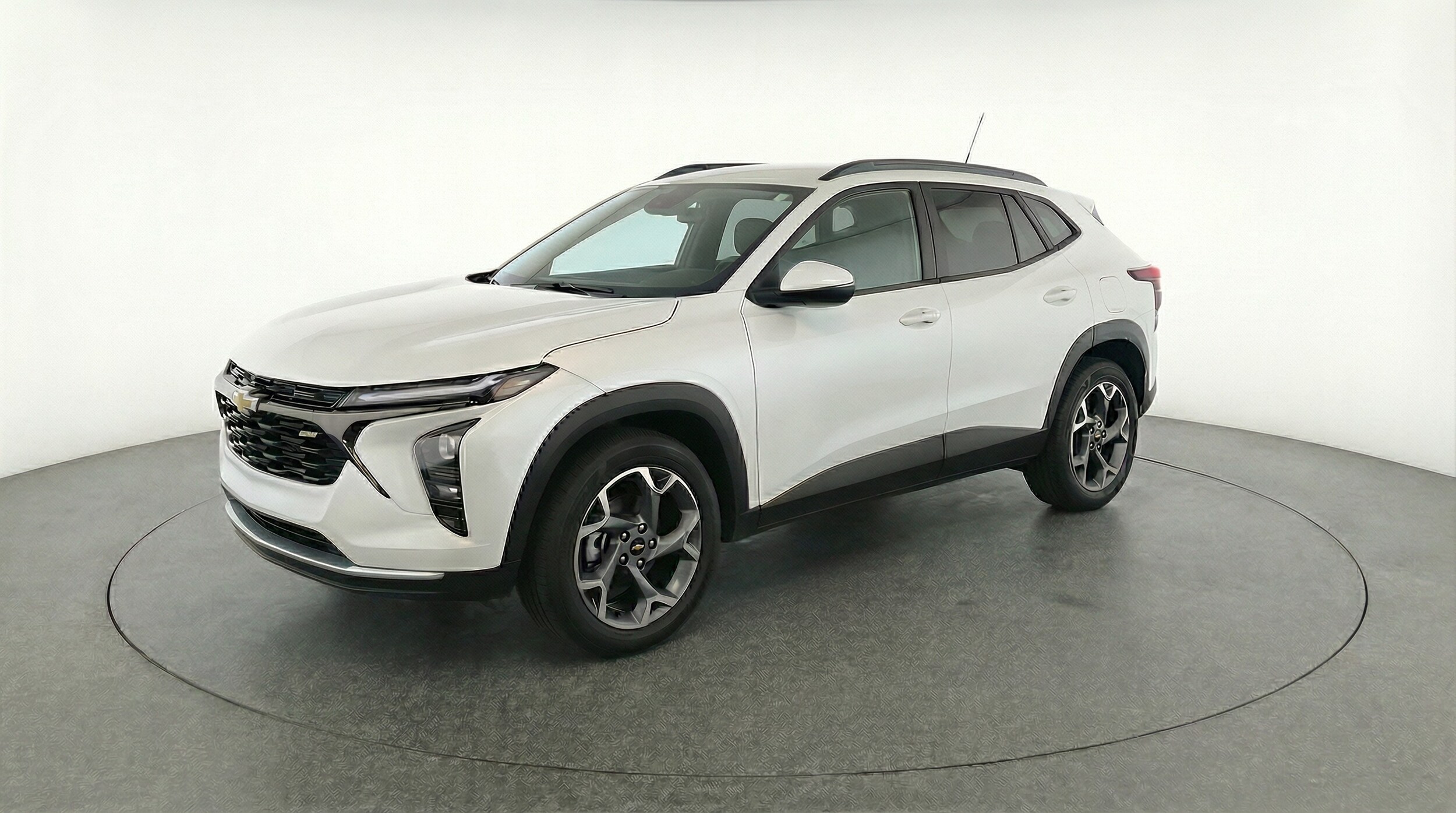 Thumbnail: 2025 Chevrolet Trax - 3