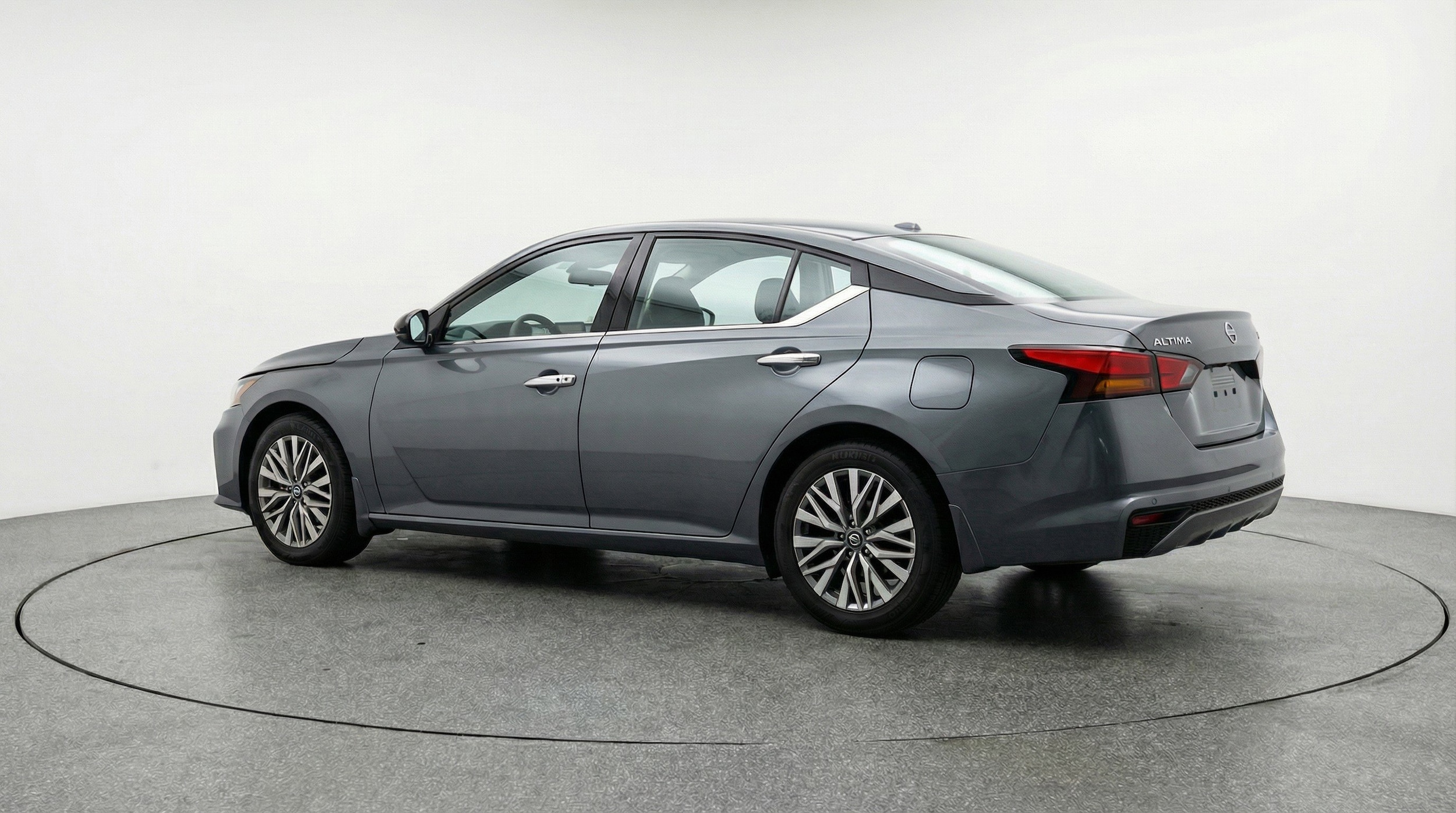 Thumbnail: 2025 Nissan Altima - 6